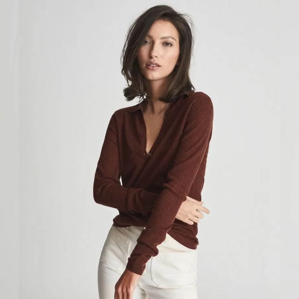 Reiss Women’s Ribbed Henley Sweater in Dark Brown - Picture 4 of 12